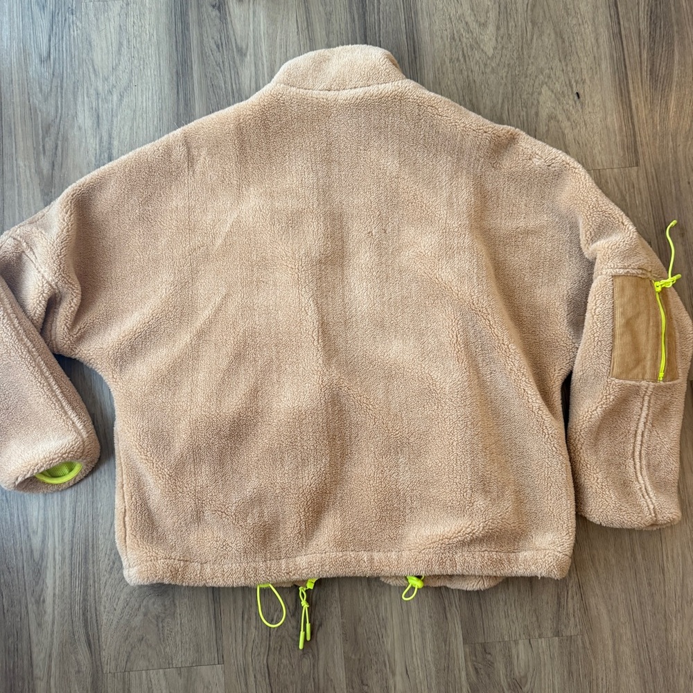 Urban Outfitters Women’s Tan Fleece Jacket with Neon Accents Size Small - Picture 9 of 9